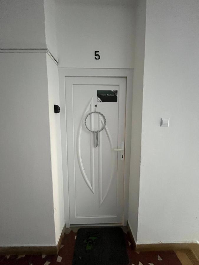 Vandor Apartman Veszprem Ngoại thất bức ảnh